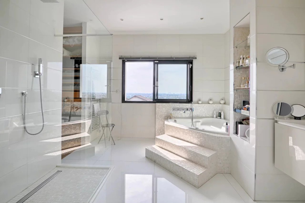 Mison d’architecte avec piscine en île de France – photo 5