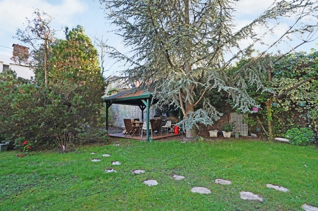 Appartement en RDC avec Jardin – photo 9