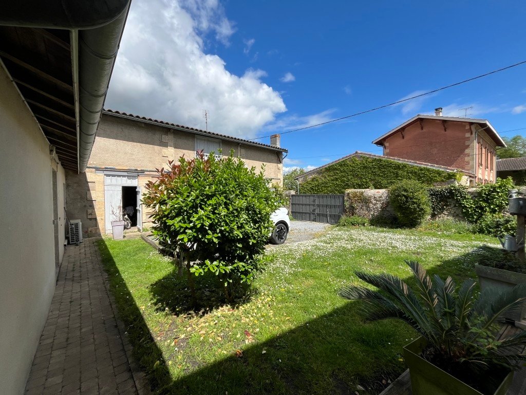 Maison atypique en Nouvelle Aquitaine – photo 7