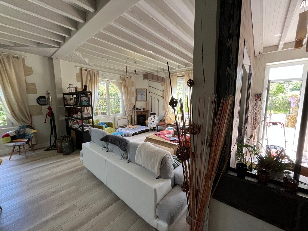 Maison atypique en Nouvelle Aquitaine – photo 9
