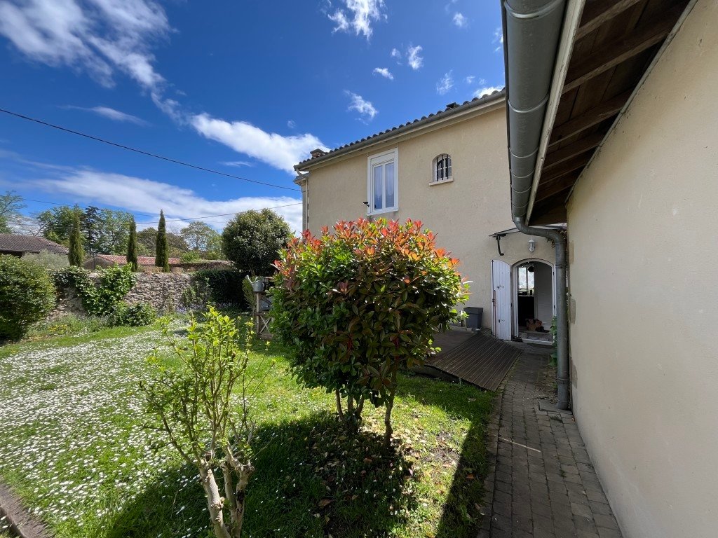 Maison atypique en Nouvelle Aquitaine – photo 12