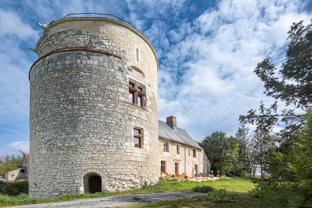 Château médiéval en Indre et Loire – photo 1