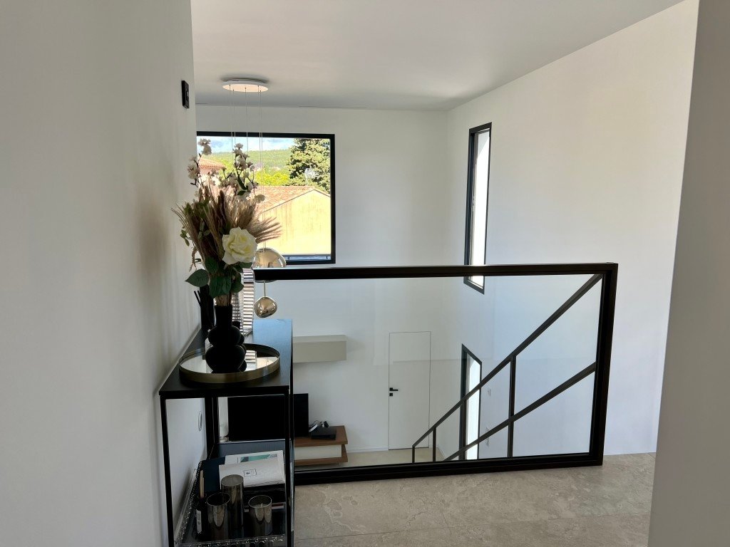 Maison contemporaine de 170 M2 dans le sud de la france – photo 12