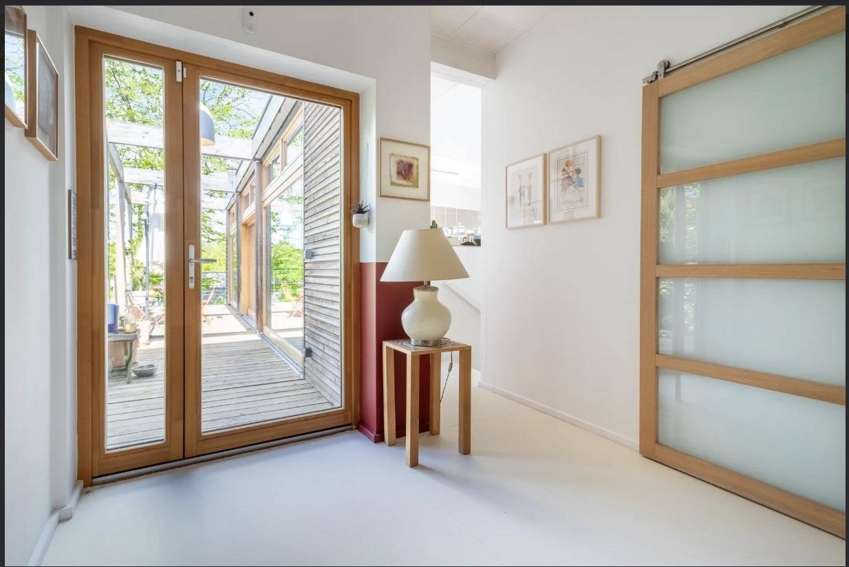 Maison en bois atypique dans un écrin de verdure proche de Paris – photo 15