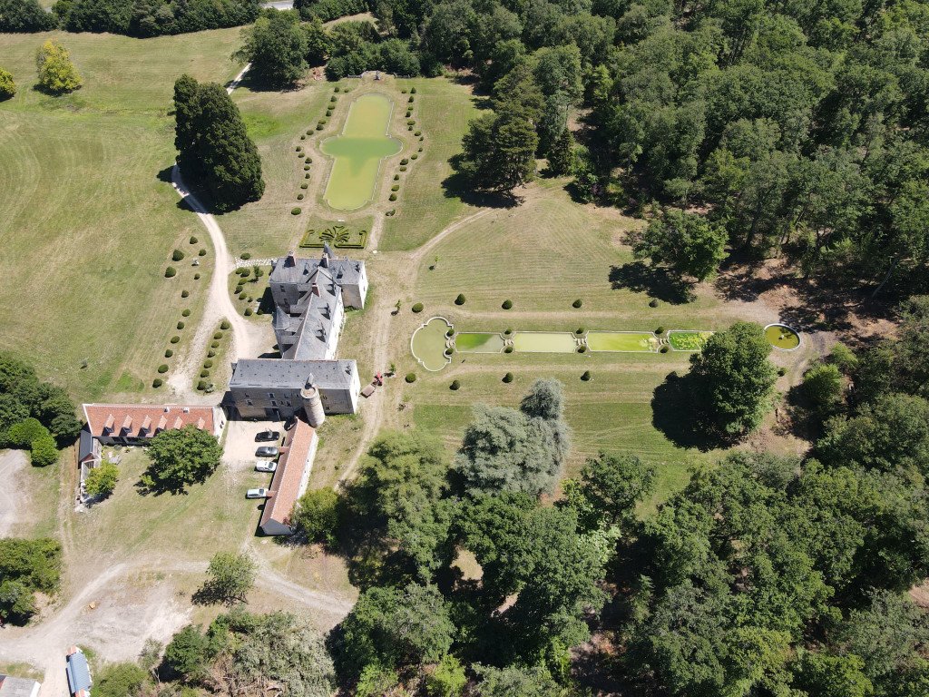 Château de Valesne – photo 47
