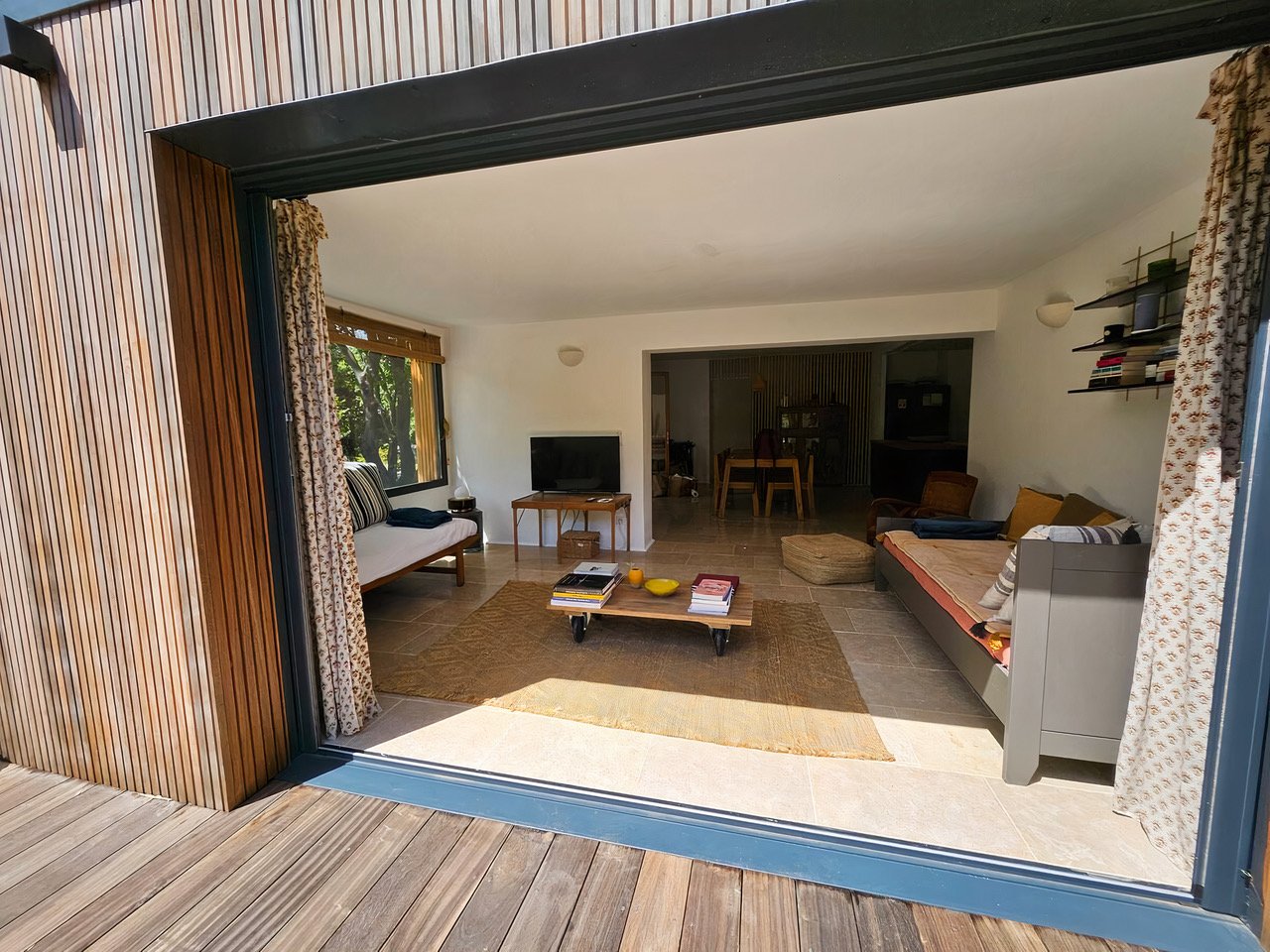 Bergerie corse rénovée avec piscine et terrain sauvage – photo 8