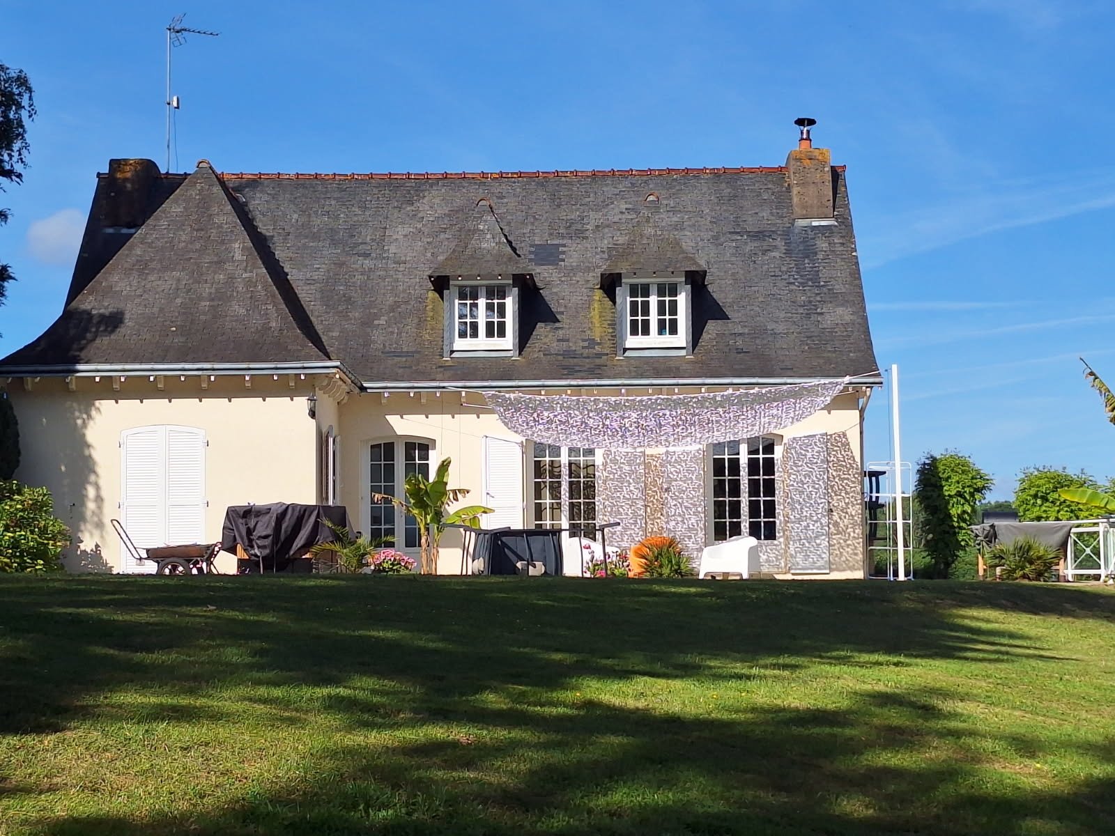 Maison lumineuse avec vue sur la campagne – Saint-Donan, à 15 minutes de Saint-Brieuc (Bretagne) – photo 3