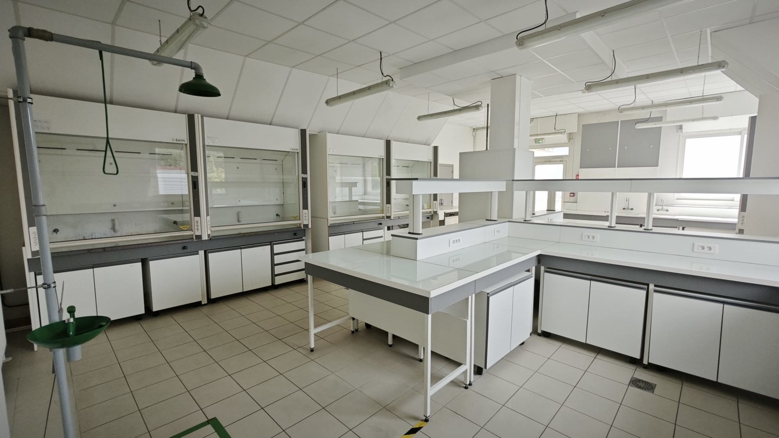 Laboratoire Scientifique en île de France – photo 1