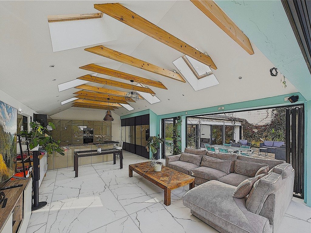 MAISON TYPEE LOFT SAINT MAUR LA VARENNE – photo 2